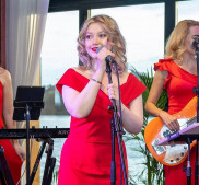 Артисты и ведущие на свадьбу и праздник